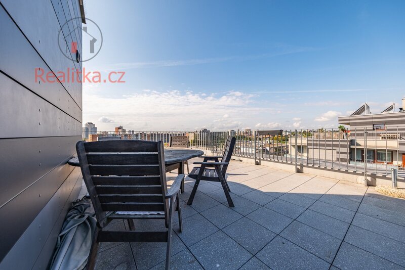 PRONÁJEM LUXUSNÍHO BYTU 4+KK S TERASOU 114 m², PRAHA 5 – JINONICE