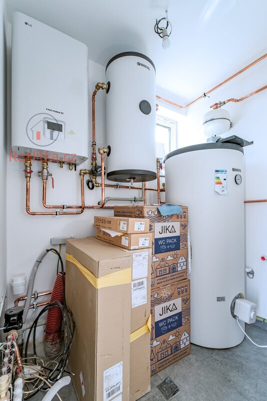 Prodej moderní novostavby dvojdomu ve Sluhách, okres Praha - východ