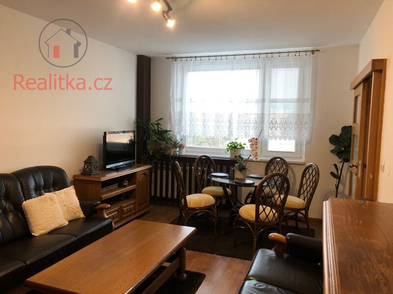 Pronájem slunného bytu po zdařilé rekonstrukci