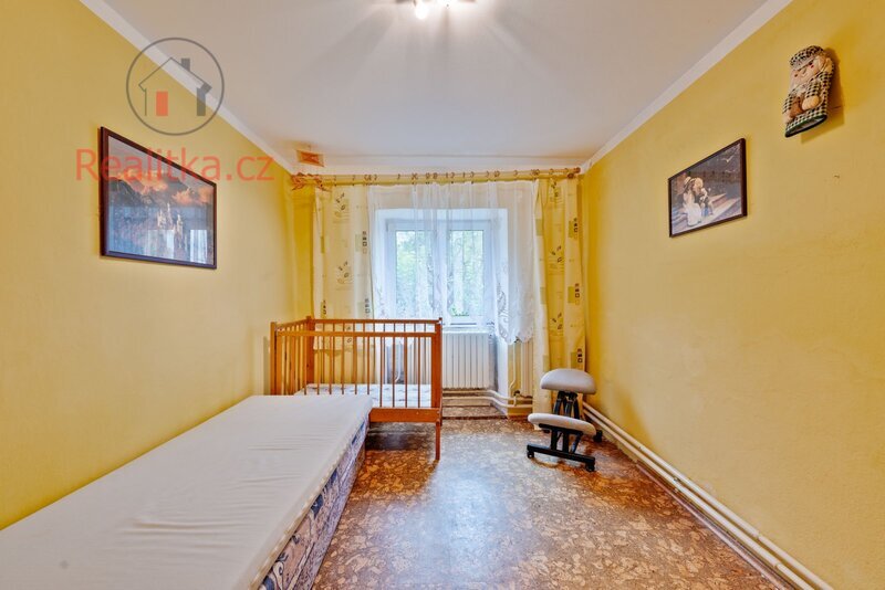 Exkluzivně vám nabízíme rodinný dům 5+1 s garáží a velkou zahradou ve Slapech u Tábora