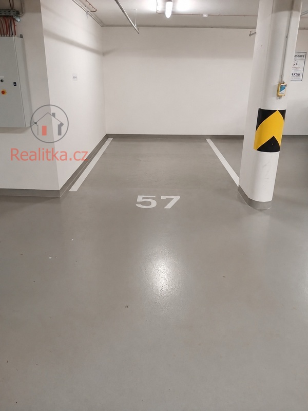 Pronájem parkovacího stání Praha, Holešovice
