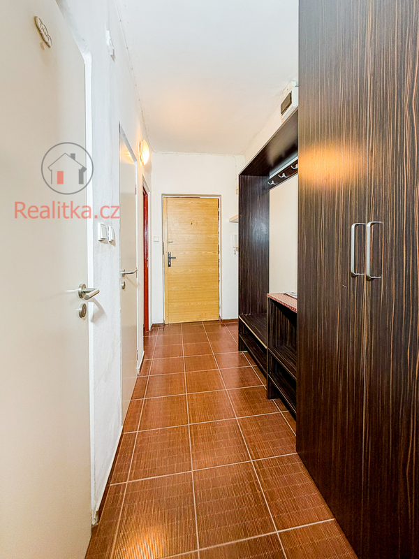 Pronájem bytu 2+1 s balkonem - Mělník