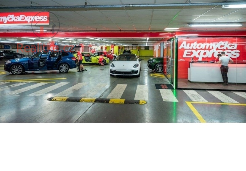 Pronájem Automyčky Expres v nákupním centru