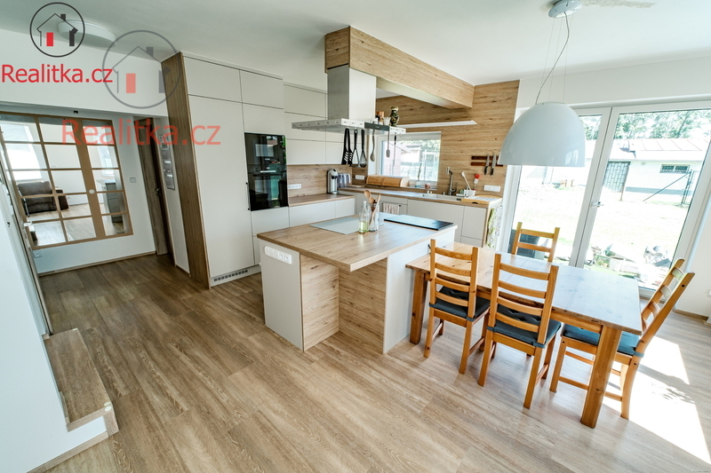 Prodej novostavby 4+1 v Kojeticích u Prahy – moderní bydlení nedaleko metropole