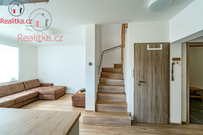 Prodej novostavby 4+1 v Kojeticích u Prahy – moderní bydlení nedaleko metropole