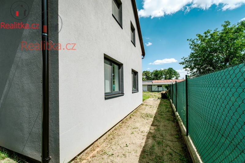 Prodej novostavby 4+1 v Kojeticích u Prahy – moderní bydlení nedaleko metropole