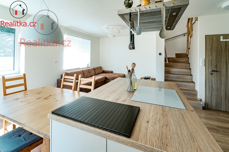 Prodej novostavby 4+1 v Kojeticích u Prahy – moderní bydlení nedaleko metropole