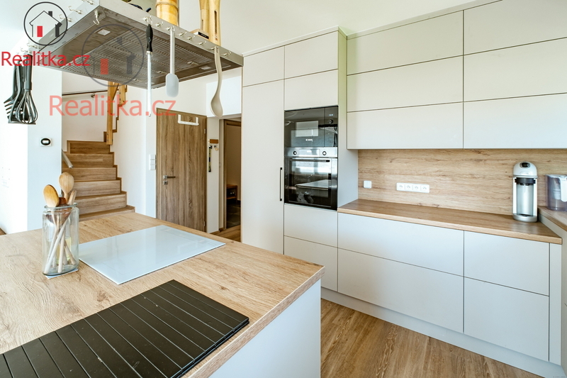 Prodej novostavby 4+1 v Kojeticích u Prahy – moderní bydlení nedaleko metropole