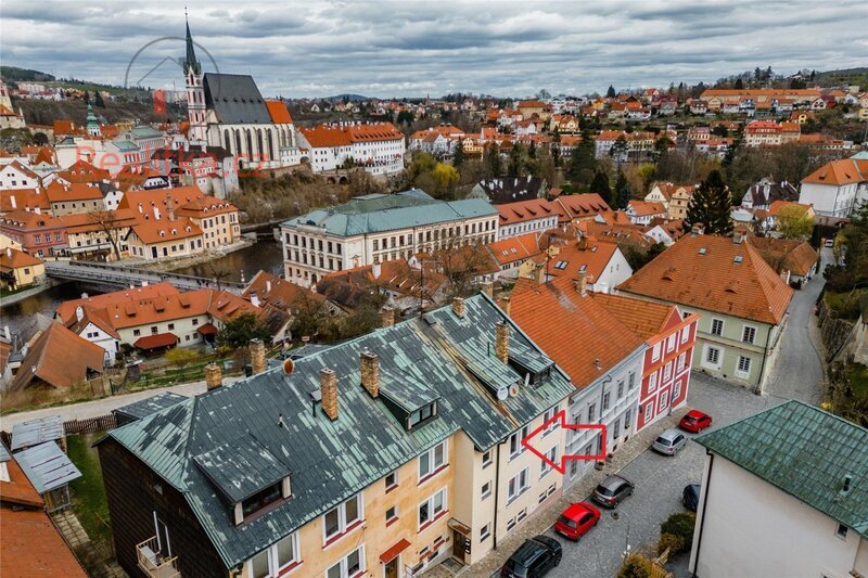 Prodej mezonetového bytu 4+1 v centru Českého Krumlova