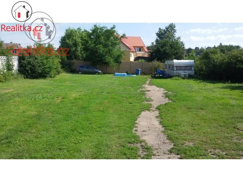 Nabízíme prodej zahrady o celkové výměře 623 m2 v Mělníku.