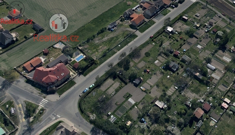 Nabízíme prodej zahrady o celkové výměře 623 m2 v Mělníku.