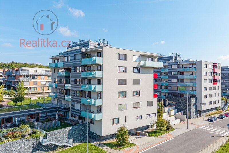 PRODEJ LUXUSNÍHO BYTU 4+KK S TERASOU 114 m², PRAHA 5 – JINONICE