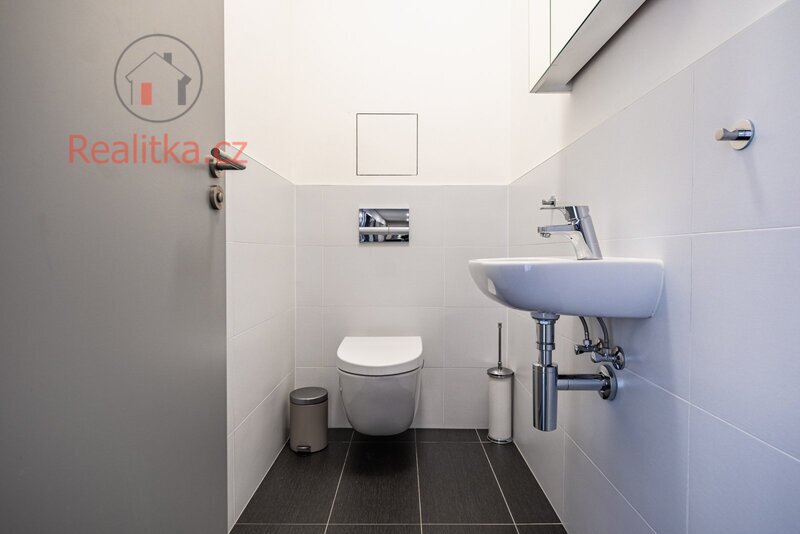 PRODEJ LUXUSNÍHO BYTU 4+KK S TERASOU 114 m², PRAHA 5 – JINONICE