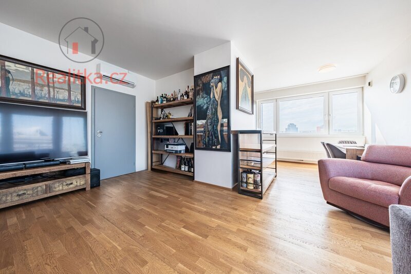 PRODEJ LUXUSNÍHO BYTU 4+KK S TERASOU 114 m², PRAHA 5 – JINONICE
