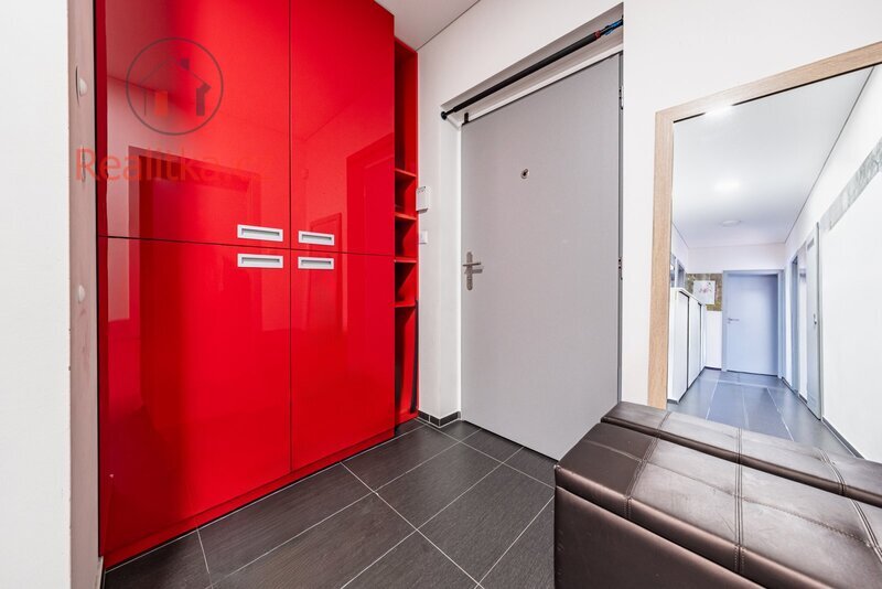 PRODEJ LUXUSNÍHO BYTU 4+KK S TERASOU 114 m², PRAHA 5 – JINONICE