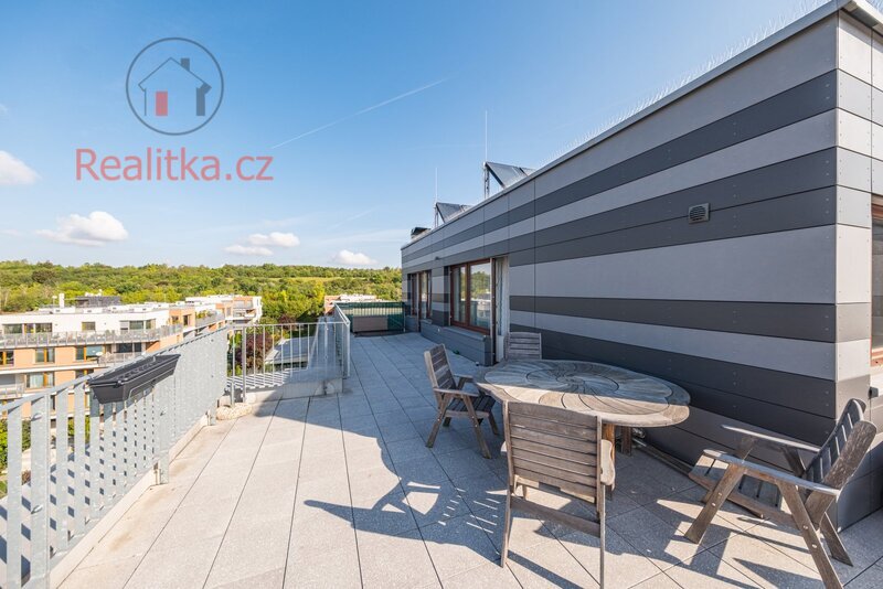 PRODEJ LUXUSNÍHO BYTU 4+KK S TERASOU 114 m², PRAHA 5 – JINONICE