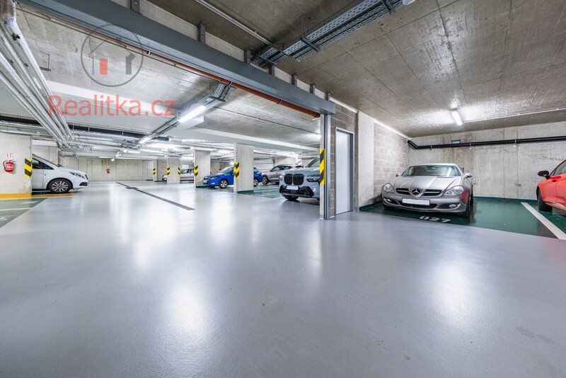 PRODEJ LUXUSNÍHO BYTU 4+KK S TERASOU 114 m², PRAHA 5 – JINONICE