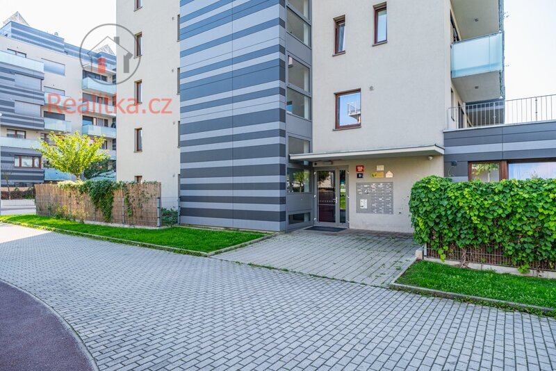 PRODEJ LUXUSNÍHO BYTU 4+KK S TERASOU 114 m², PRAHA 5 – JINONICE