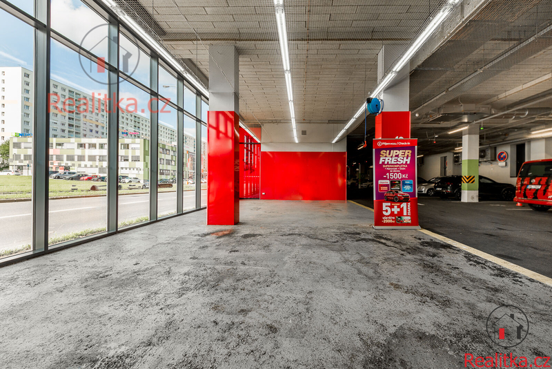 Exkluzivní prostory - zavedená automyčka, vhodné pro autoservis