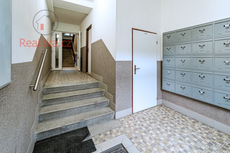 Prodej bytu 2+1 v Praze, ul. Jerevanská