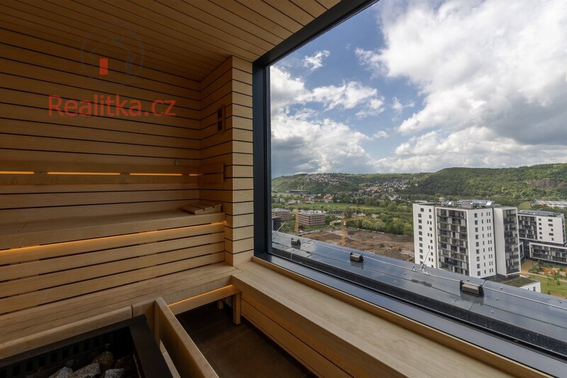 Prodej loftového bytu v rezidenci VANGUARD s terasou o celkové výměře 124 m2