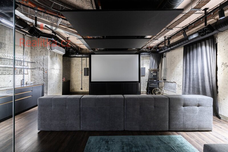 Prodej loftového bytu v rezidenci VANGUARD s terasou o celkové výměře 124 m2