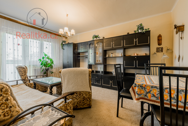 Prostorný byt 3+1 se třemi lodžiemi