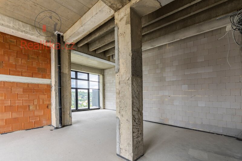 Prodej loftového bytu v rezidenci VANGUARD s terasou o celkové výměře 124 m2